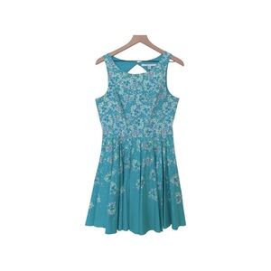 LC Lauren Conrad.   Green Floral Sleeveless Cutout Back Pleated Mini Dress 10